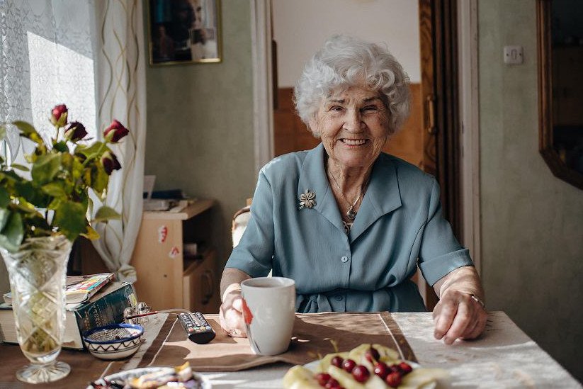 Pani Maria walczyła o dodatkowe flagi na swoim bloku