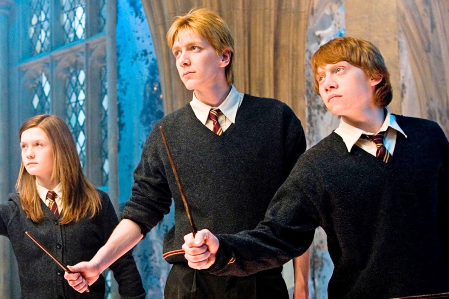 Rodzeństwo Rona Weasleya w serialu "Harry Potter". Pokazano wspólne zdjęcie
