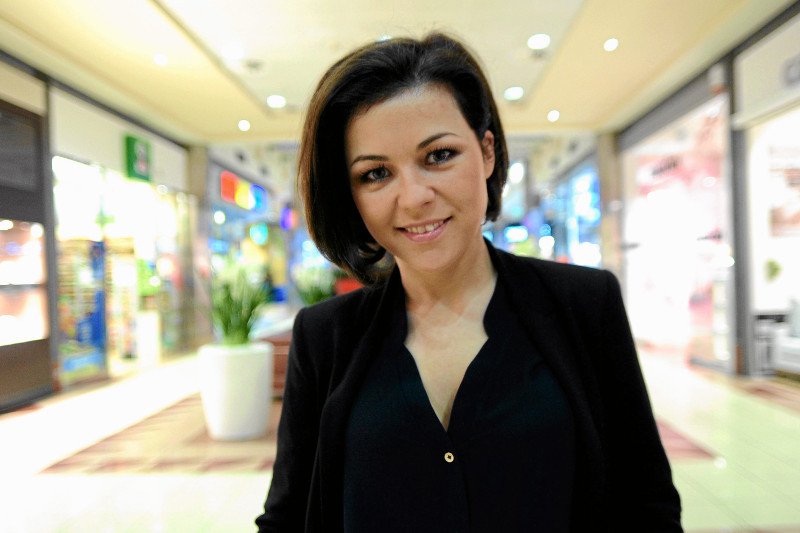 Kasia Cichopek zagra w filmie, a Jan Englert uważa, że sobie poradzi, ponieważ film wymaga mniejszych umiejętności niż teatr.