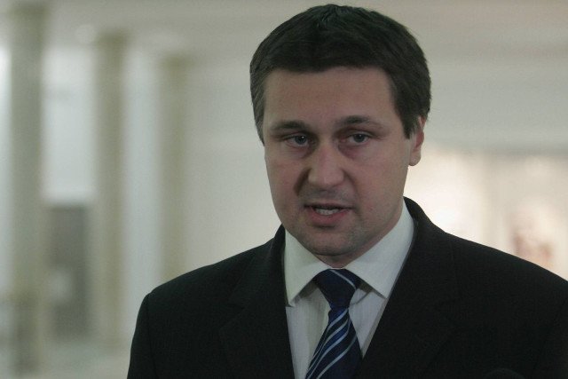 Poseł PiS Łukasz Zbonikowski znów w tarapatach.