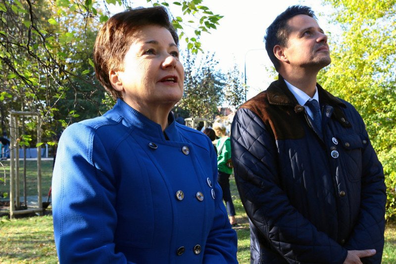 Donald Tusk pogratulował Rafałowi Trzaskowskiemu wygranej w Warszawie. W swoim stylu podziękował także Hannie Gronkiewicz-Waltz.