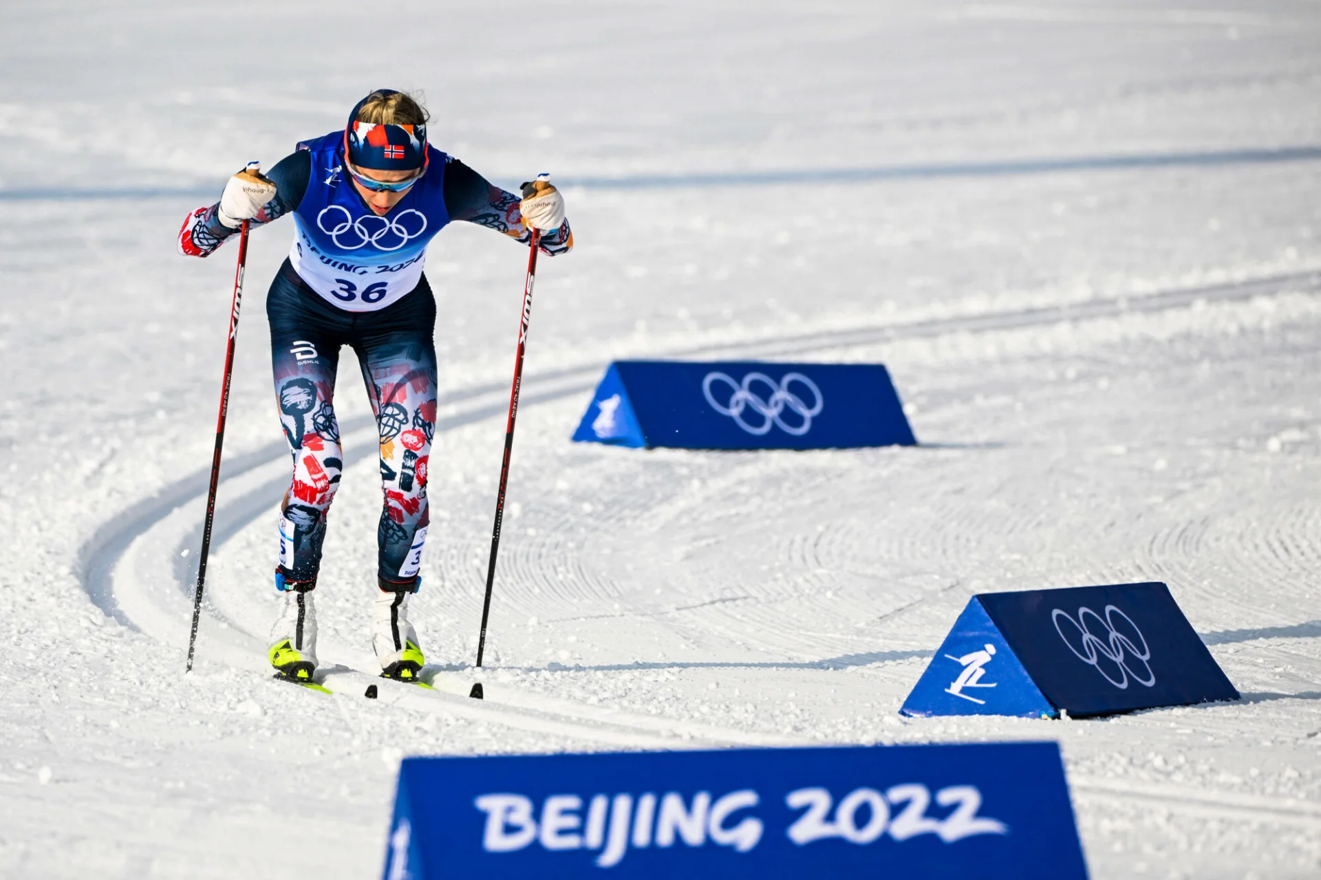 Therese Johaug po twardej walce wygrała złoty medal na 10 kilometrów klasykiem