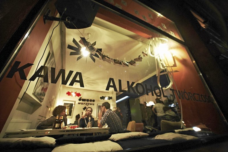 Po co w mieście klubokawiarnie?