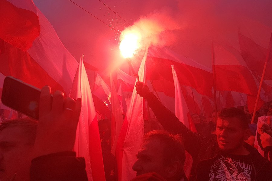 Na marszu nie obyło się bez rac