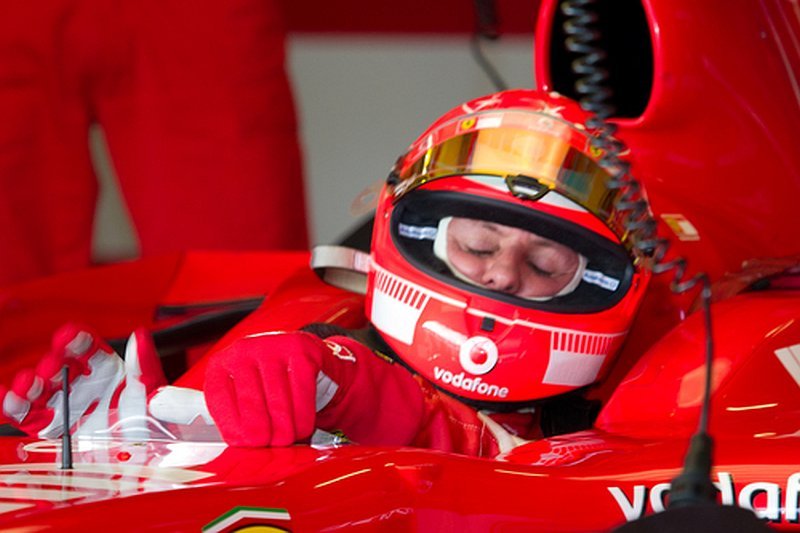 Michael Schumacher porusza ustami i wybudza się ze śpiączki? tak twierdzi Felipe Massa.