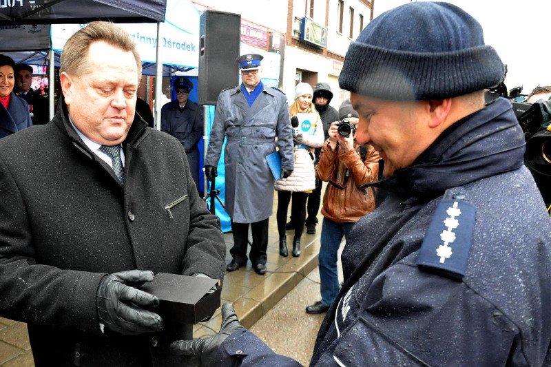 Wizyta Jarosława Zielińskiego w Wydminach odbiła się szerokim echem. I to nie za sprawą odznaczeń jakie wręczył.