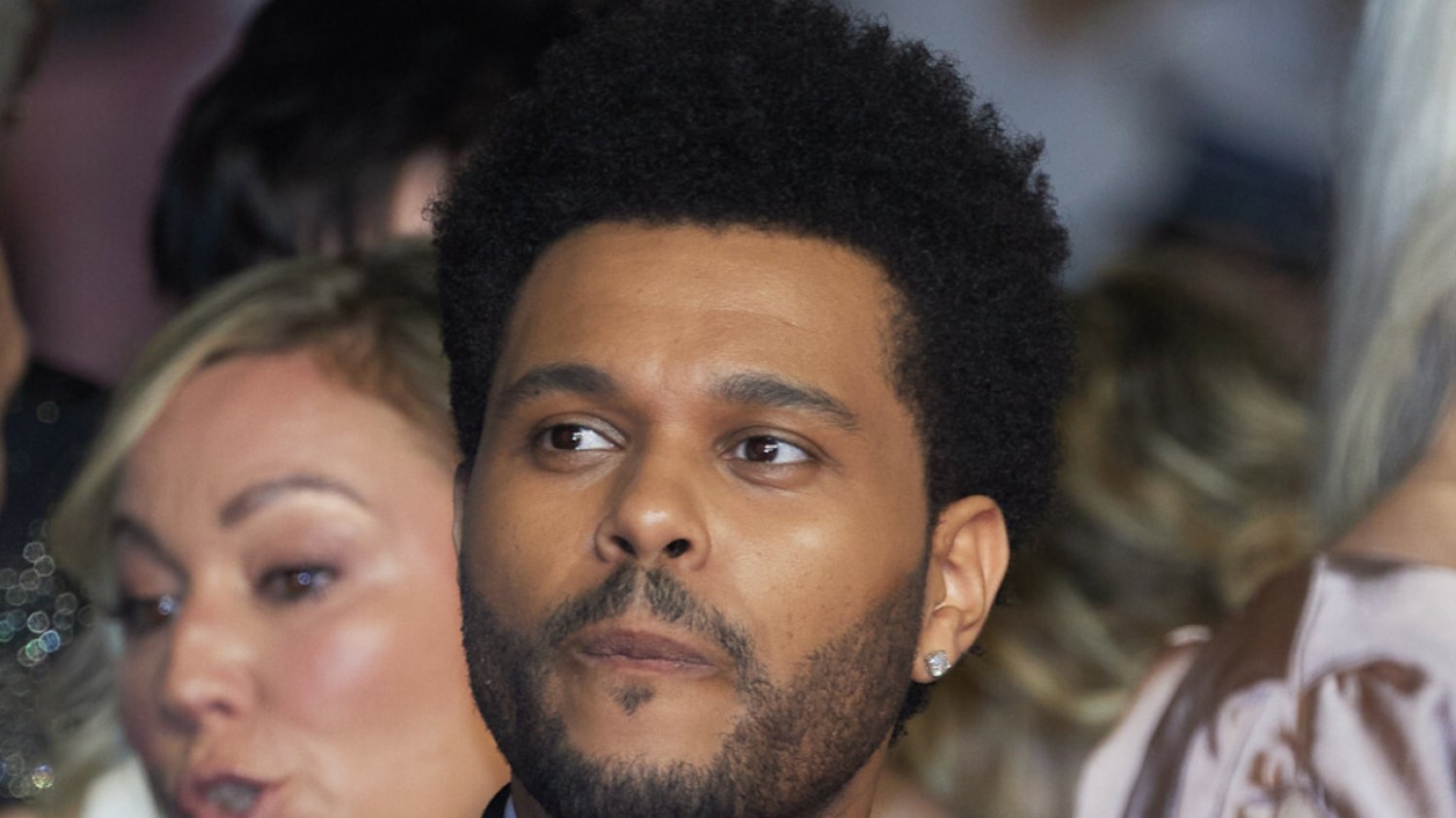 Stworzona przez AI piosenka The Weeknda i Drake'a ma szansę na Grammy?