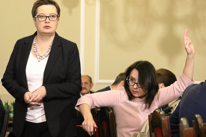 Katarzyna Lubnauer i Kamila Gasiuk-Pihowicz – od teraz już w dwóch różnych klubach parlamentarnych.