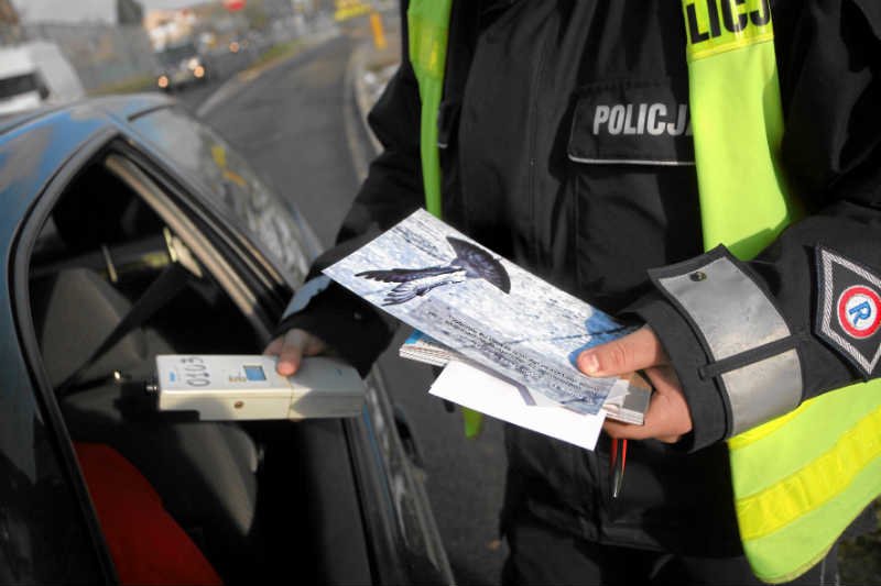 Trwają prace nad umożliwieniem płacenia mandatów kartami płatniczymi.