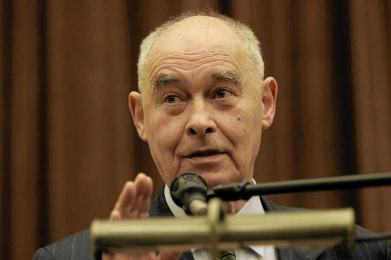 Prof. Marek Król ocenia, że inteligencja zbyt łagodnie reagowała na "smoleńskie bzdury".