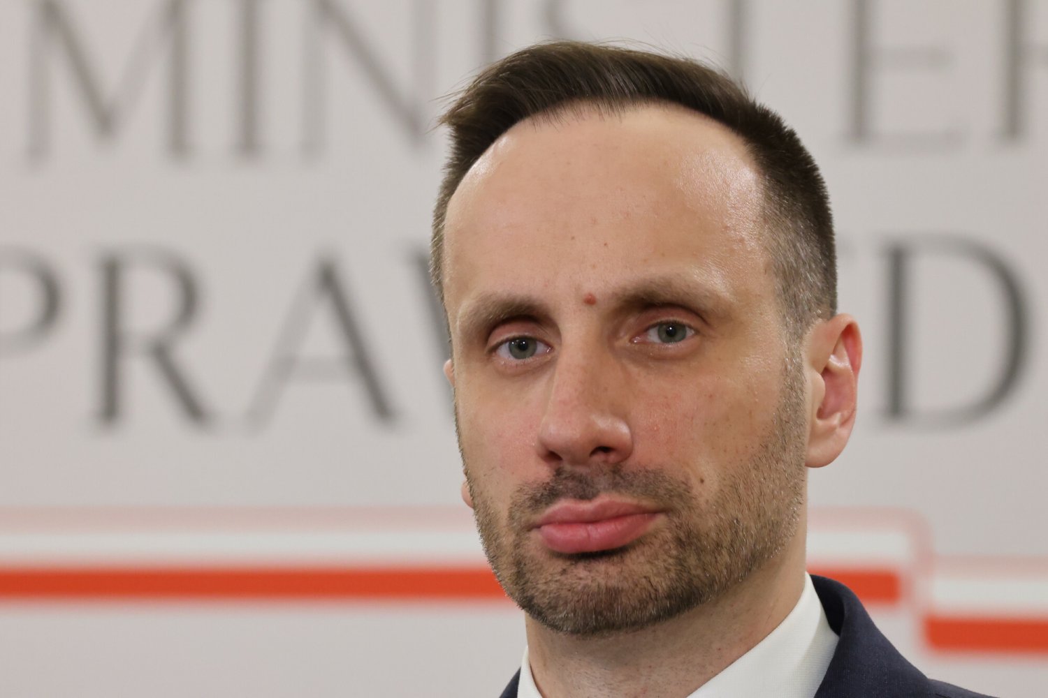 Janusz Kowalski ostro krytykuje postulat Lewicy dotyczący odejścia od węgla w 2035 roku.