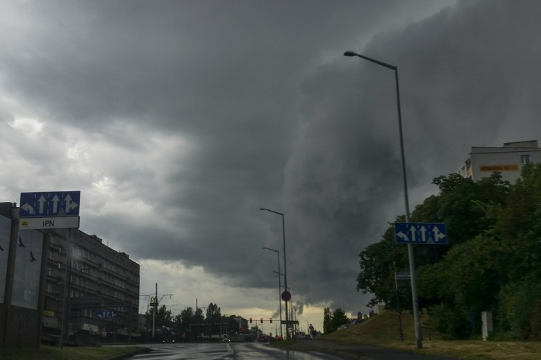 Będzie upalnie, ale może też być niebezpiecznie.