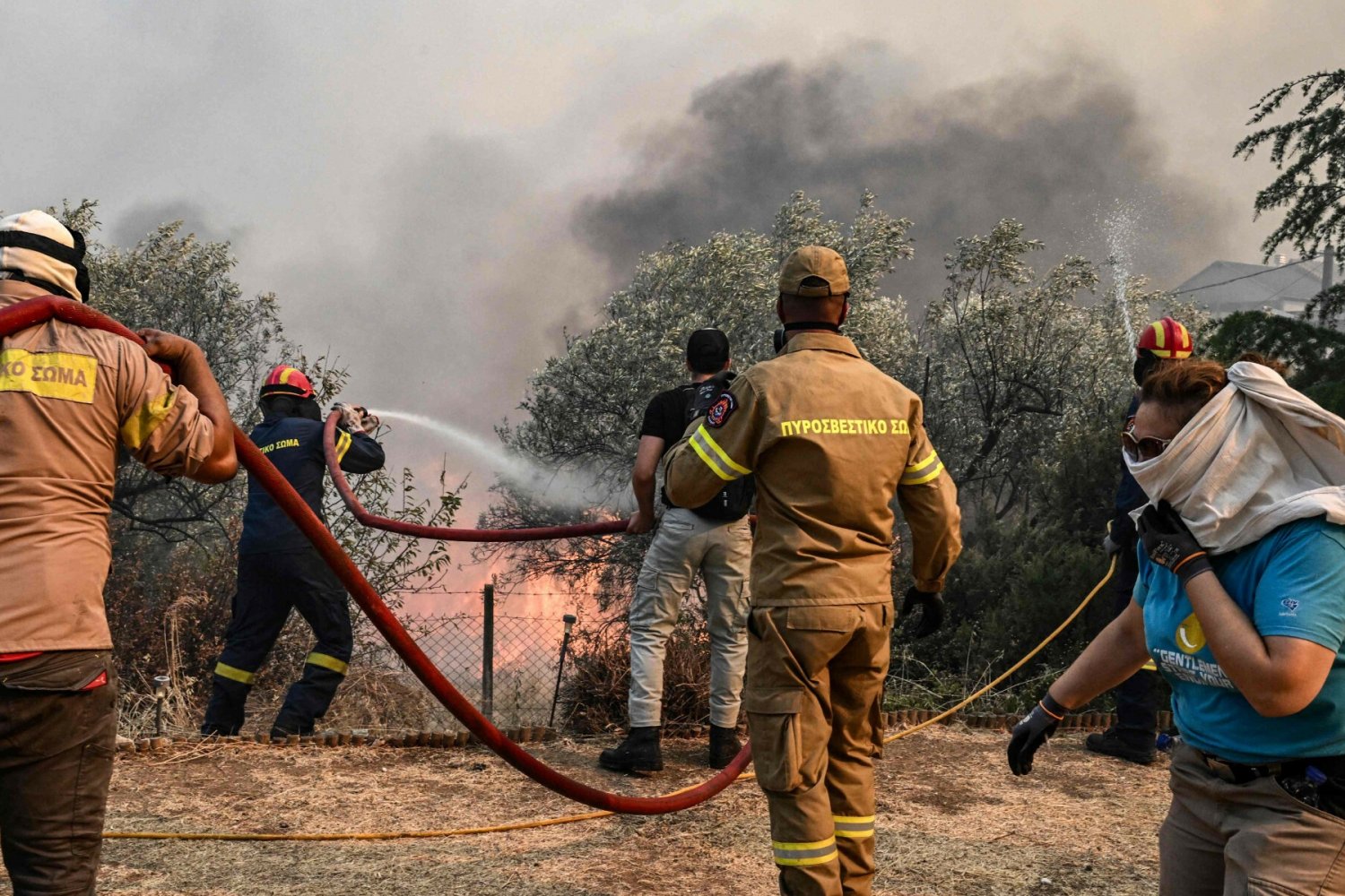 Grecja. Nadal wybuchają pożary. Płonie kolejna wyspa.