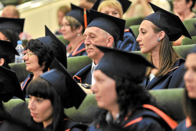 Koniec z bezpłatnymi stażami dla absolwentów