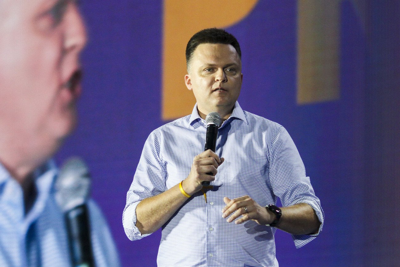 Kontrowersje na debacie Trzaskowski-Hołownia. Lider Polski 2050 wybuczany.