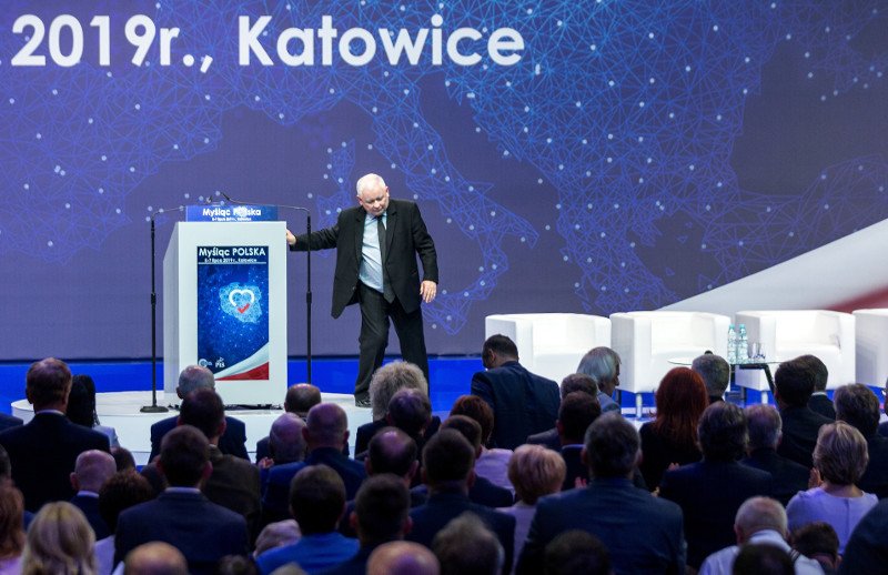 Trzydniowa konwencja PiS w Katowicach przebiegała pod hasłem "Myśląc Polska".