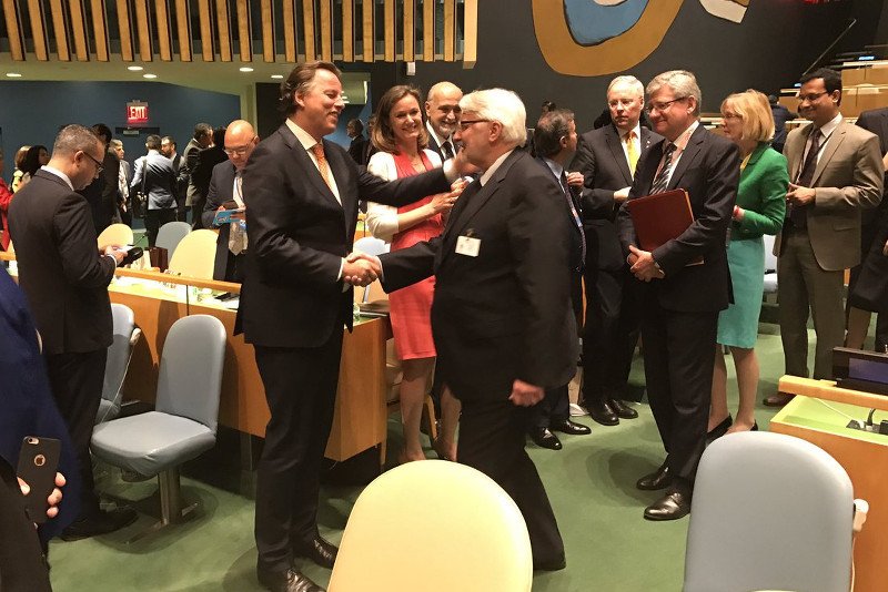 Minister Witold Waszczykowski odebrał gratulacje od przedstawicieli innych członków ONZ.