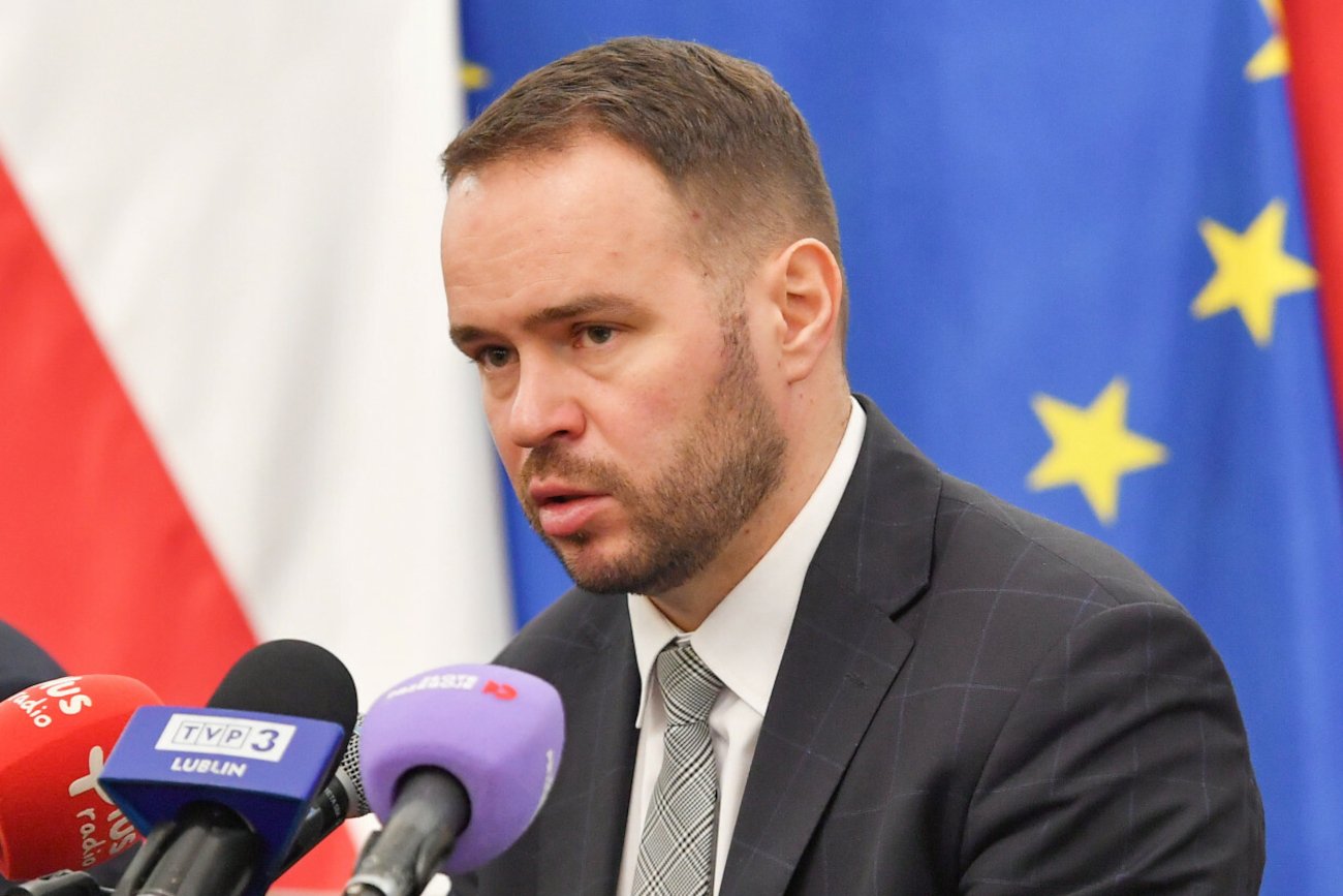 Wojewoda lubelski Krzysztof Komorski komentuje incydent pod Hrubieszowem.