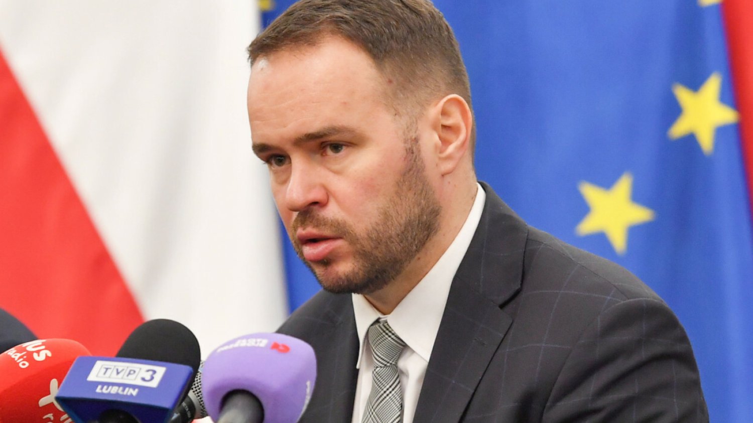 Wojewoda lubelski Krzysztof Komorski komentuje incydent pod Hrubieszowem.