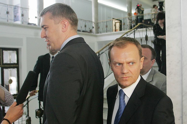 Szef RE Donald Tusk dodał na Twitterze wpis popierający Romana Giertycha w roli kandydata KO w wyborach parlamentarnych.