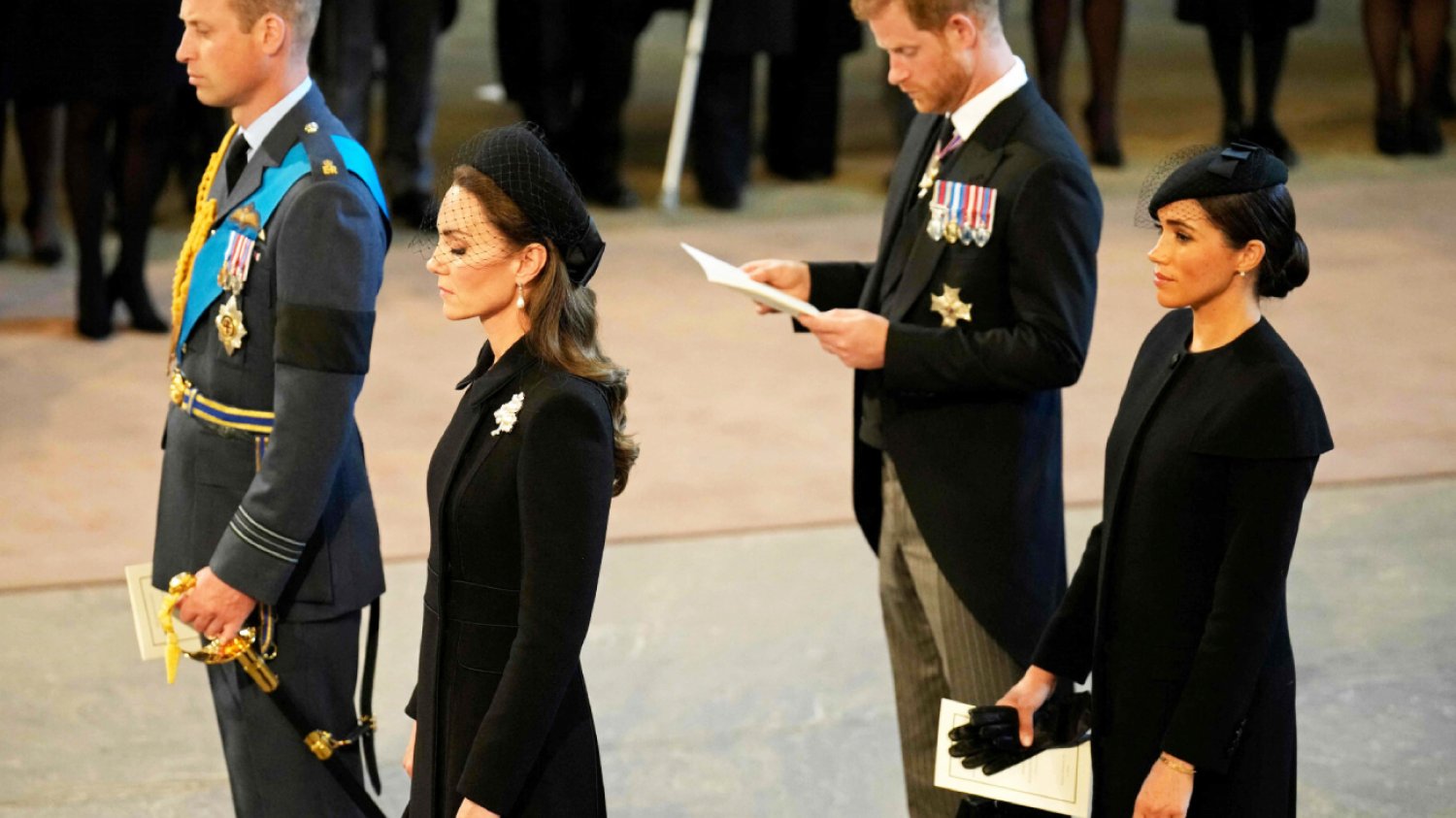 Księżna Kate i Meghan Markle wybrały specjalną biżuterię. Hołd dla królowej
