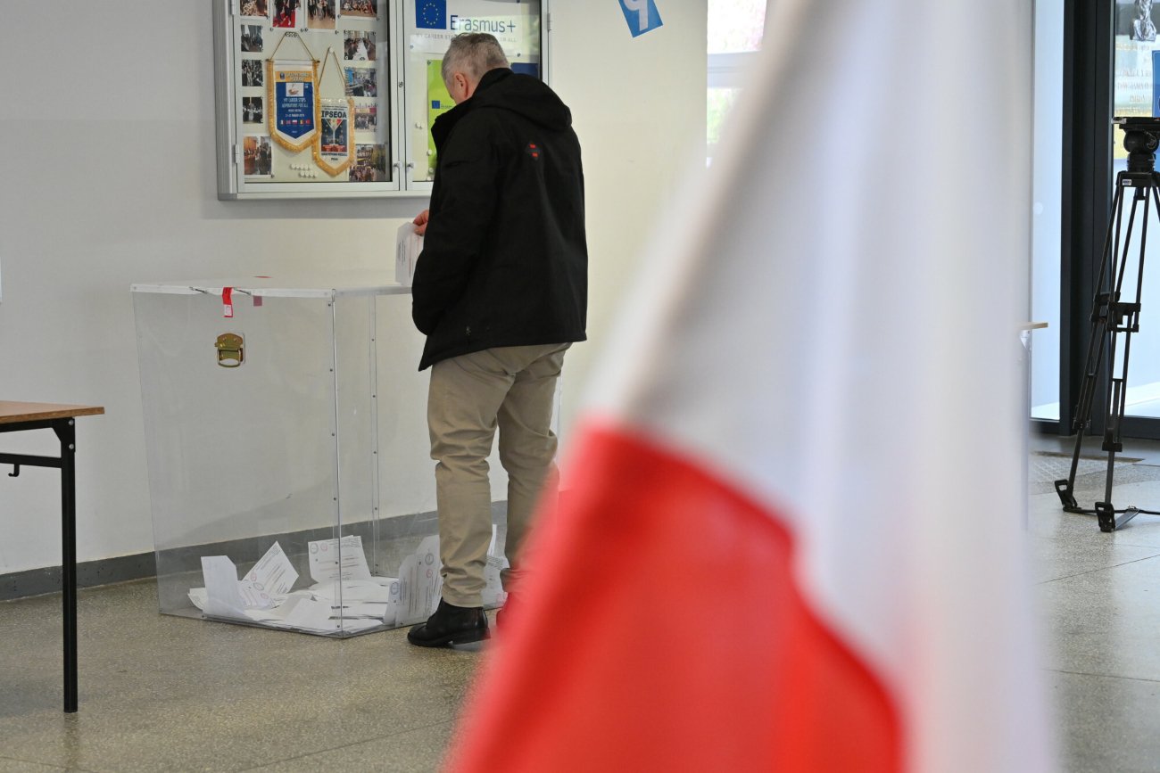 PKW podała frekwencję dot. drugiej tury wyborów samorządowych.