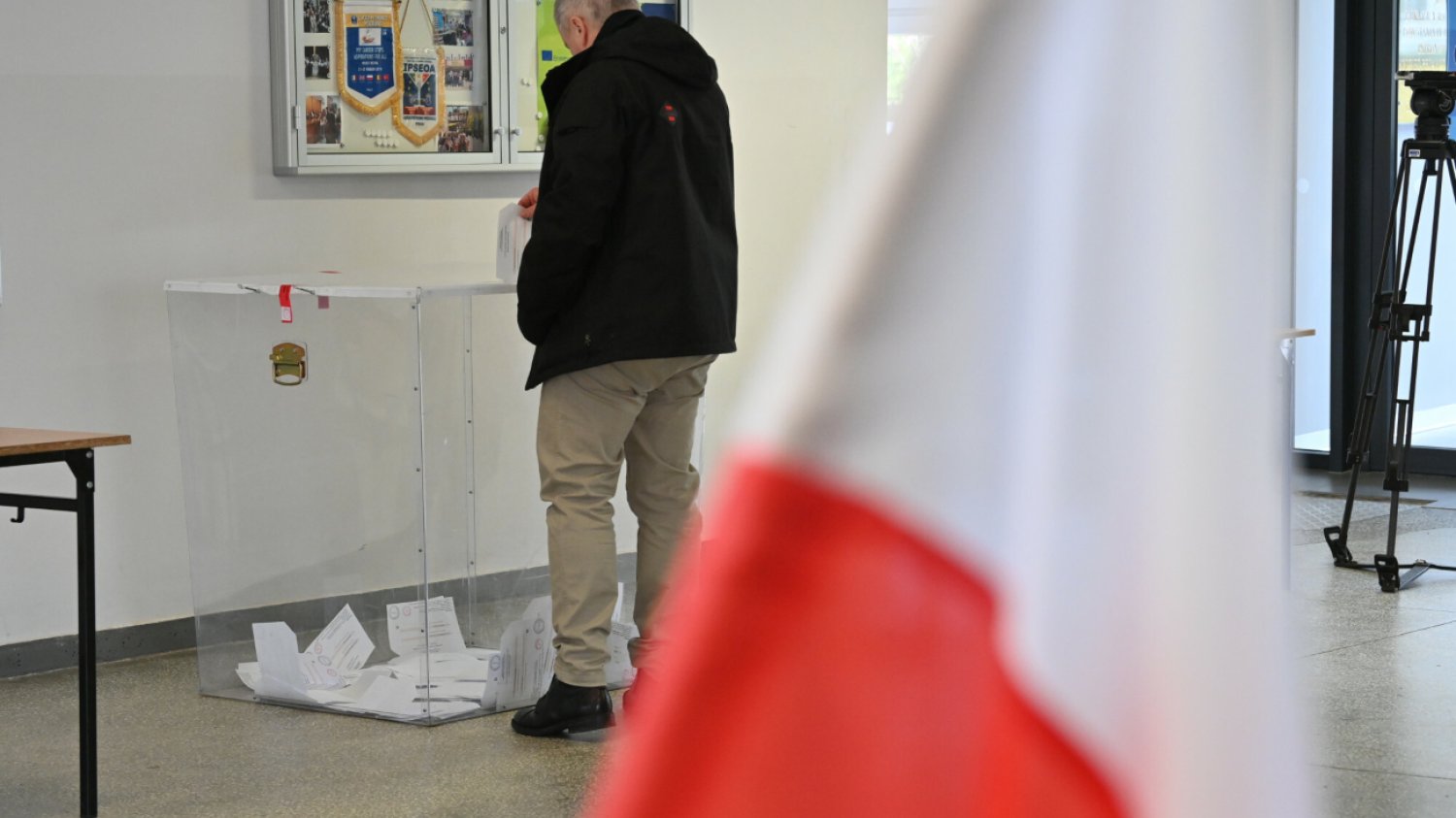 PKW podała frekwencję dot. drugiej tury wyborów samorządowych.
