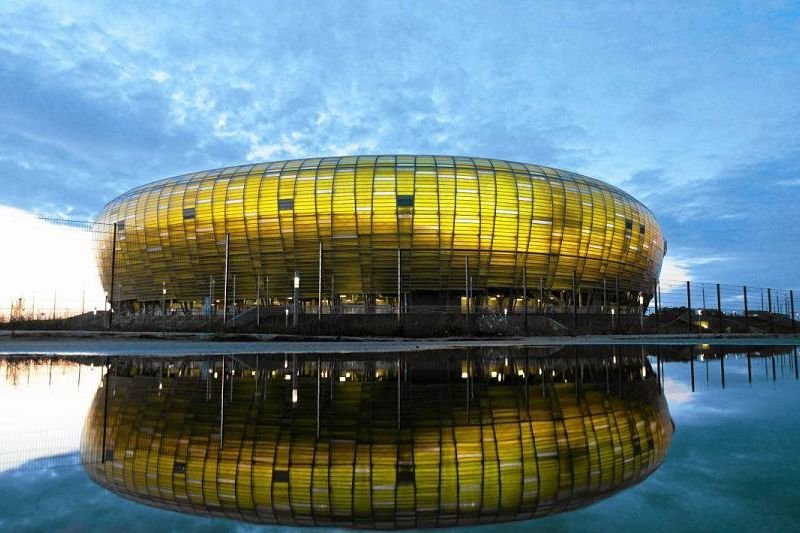 Niemal 10 tysięcy fanów obejrzy w Gdańsku finał Ligi Europy 2021