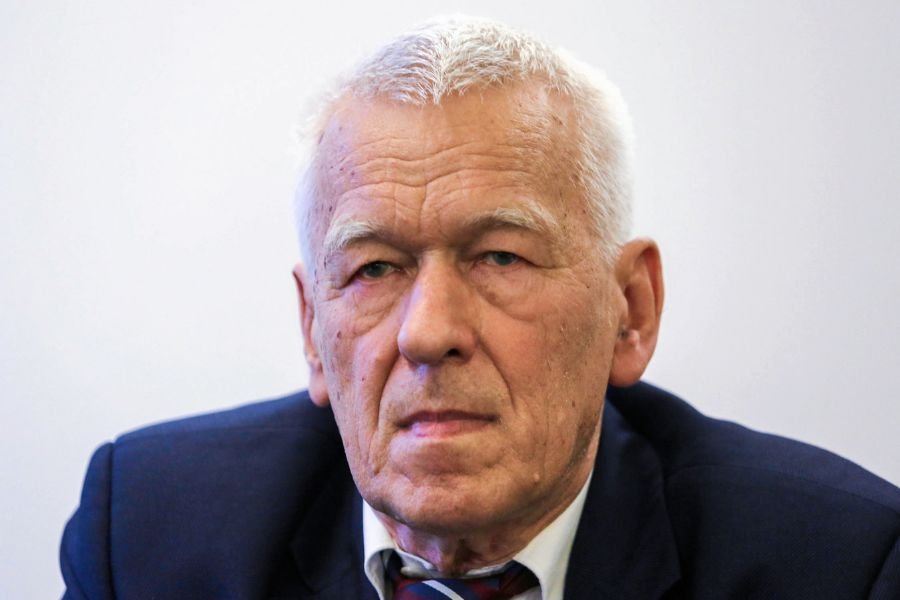 Kornel Morawiecki przyznał, że miał operację z powodu raka trzustki.