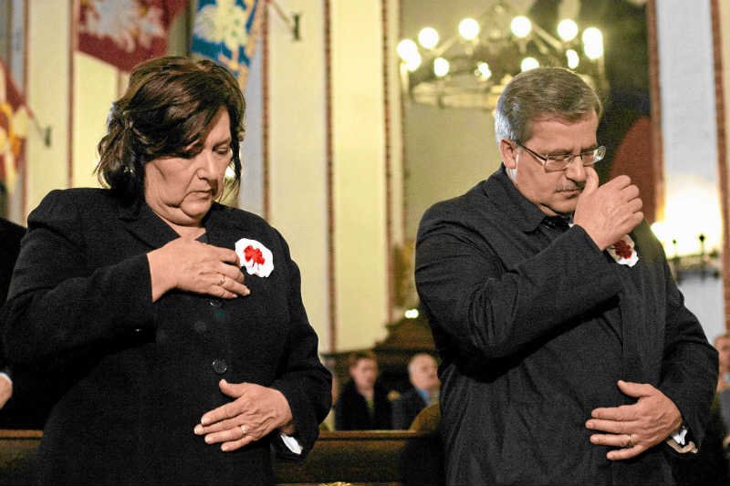 Bronisław Komorowski to konserwatysta, ale będzie musiał poprzeć in vitro i konwencję antyprzemocową.