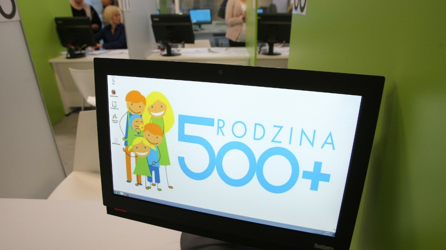 Program 500 plus wszedł w życie 1 kwietnia 2016 roku.