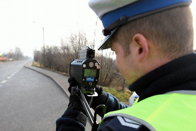 Posłowie PO chcą surowiej karać kierowców, którzy łamią przepisy