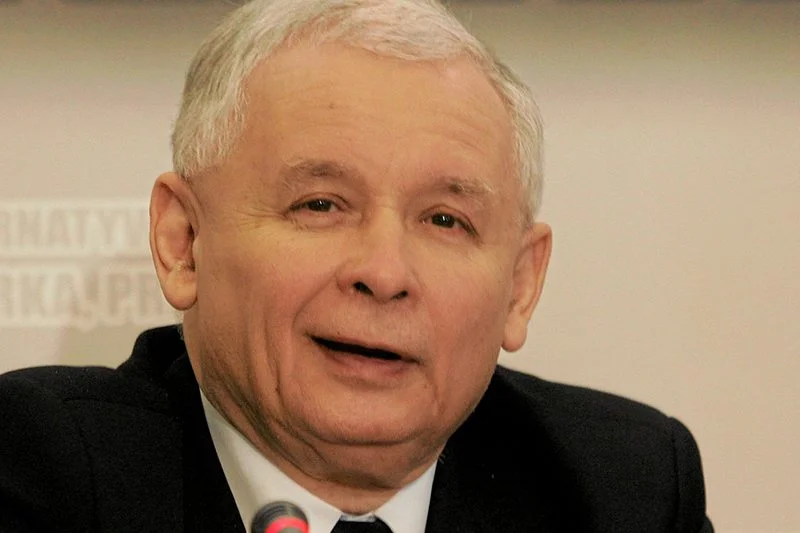 To już kolejny sondaż, w którym PiS wyprzeda PO.