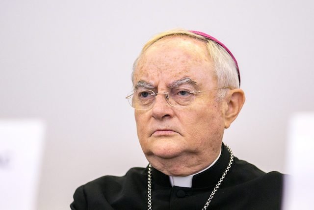 Abp. Henryk Hoser twierdzi, że ciąże z gwałtu praktycznie nie istnieją.