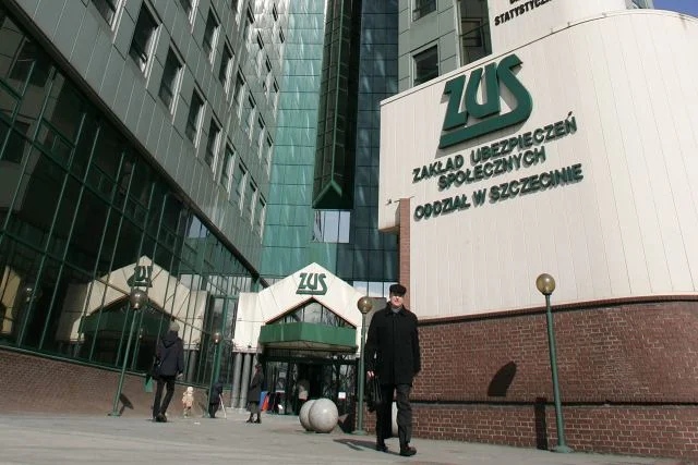 W 2013 roku ZUS wyda na zakup samochodów prawie 10,5 mln złotych