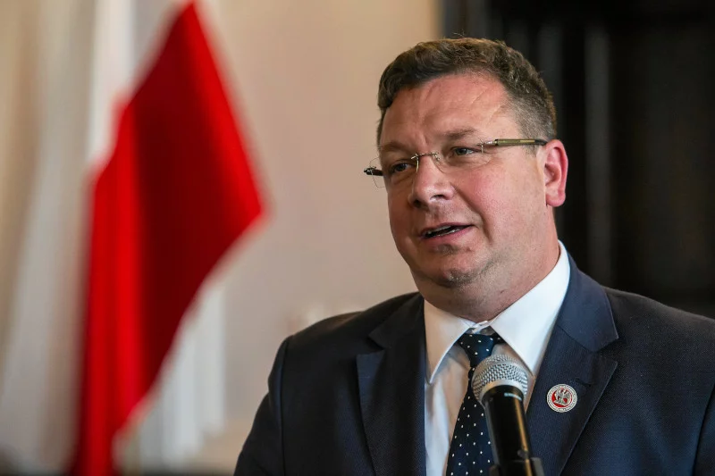 Wójcik twierdzi, że na Solidarną Polskę zagłosowałoby 5 proc. wyborców. Michał Wójcik w TVN24 o poparciu dla Solidarnej Polski.