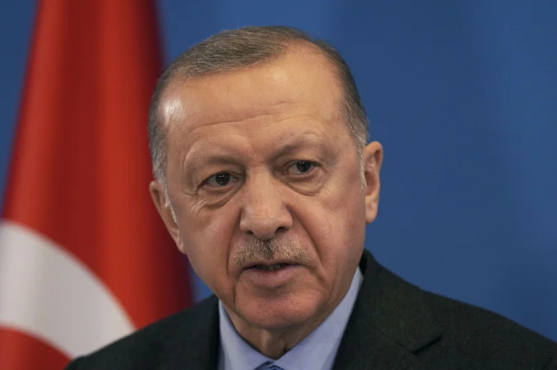 Prezydent Turcji Recep Tayyip Erdoğan przyznał w piątek, że podczas negocjacji między Rosją a Ukrainą osiągnięto częściowe porozumienie