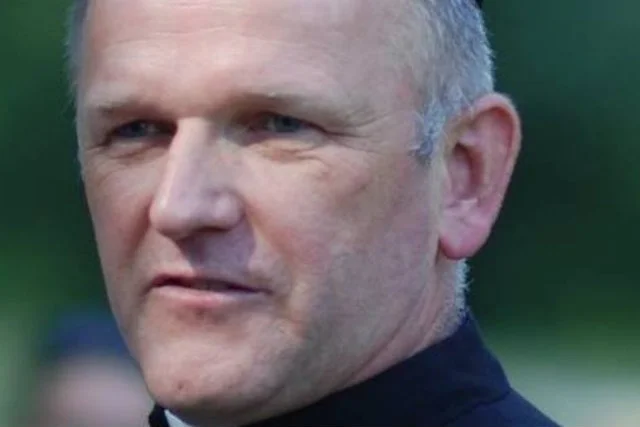 Ksiądz Wojciech Lemański w niewybrednych słowach odniósł się do słów Beaty Szydło o protestach przeciwko reformom sądownictwa. Premier powiedziała, że była to wyreżyserowana i opłacona akcja.