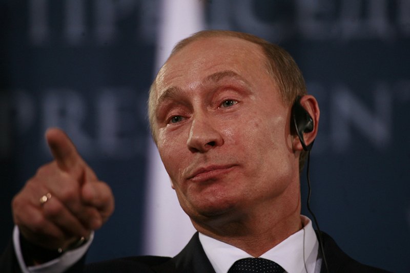 Władimir Putin powiedział, że o wraku tupolewa decydują rosyjscy śledczy.