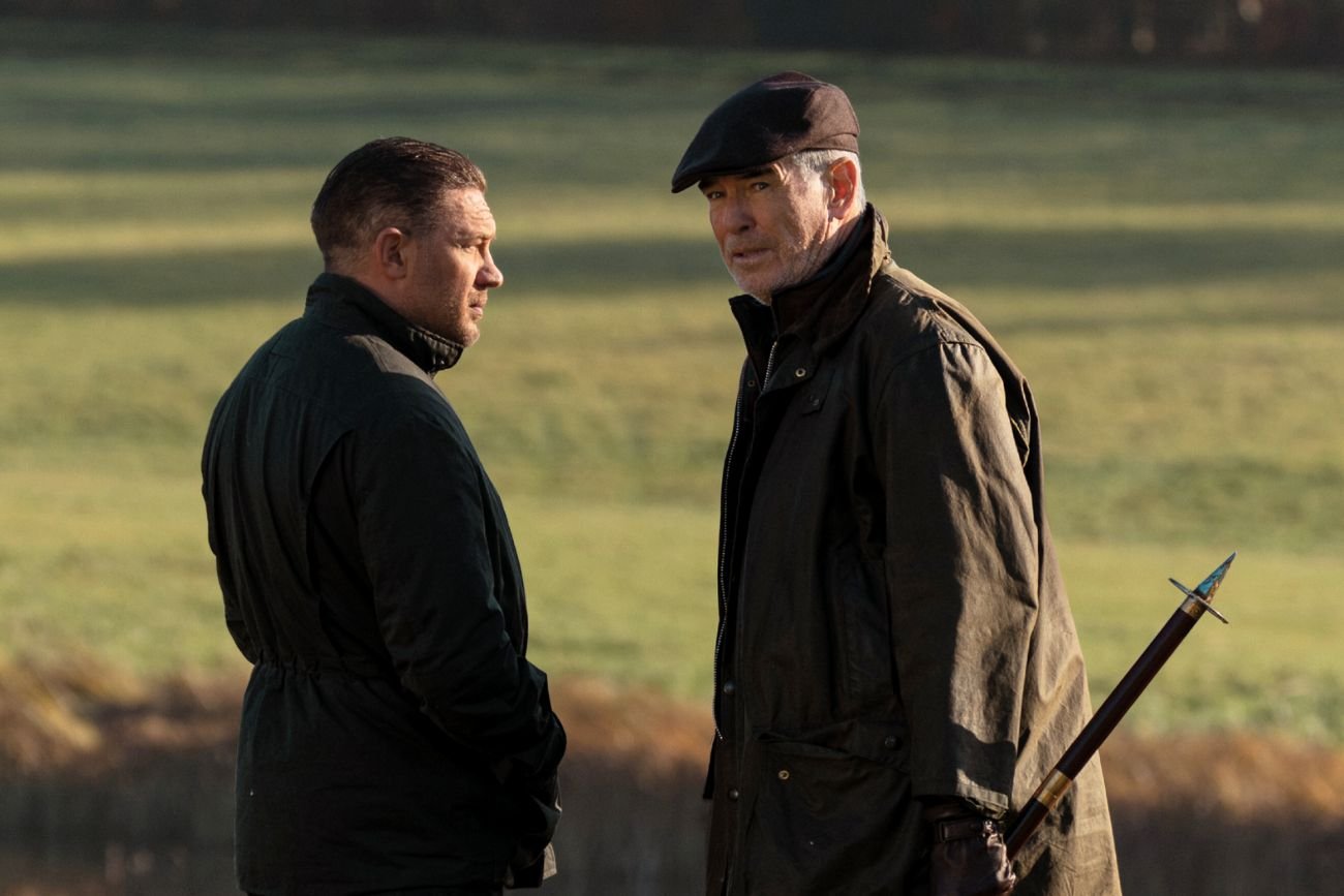 Tom Hardy i Pierce Brosnan w "MobLand"