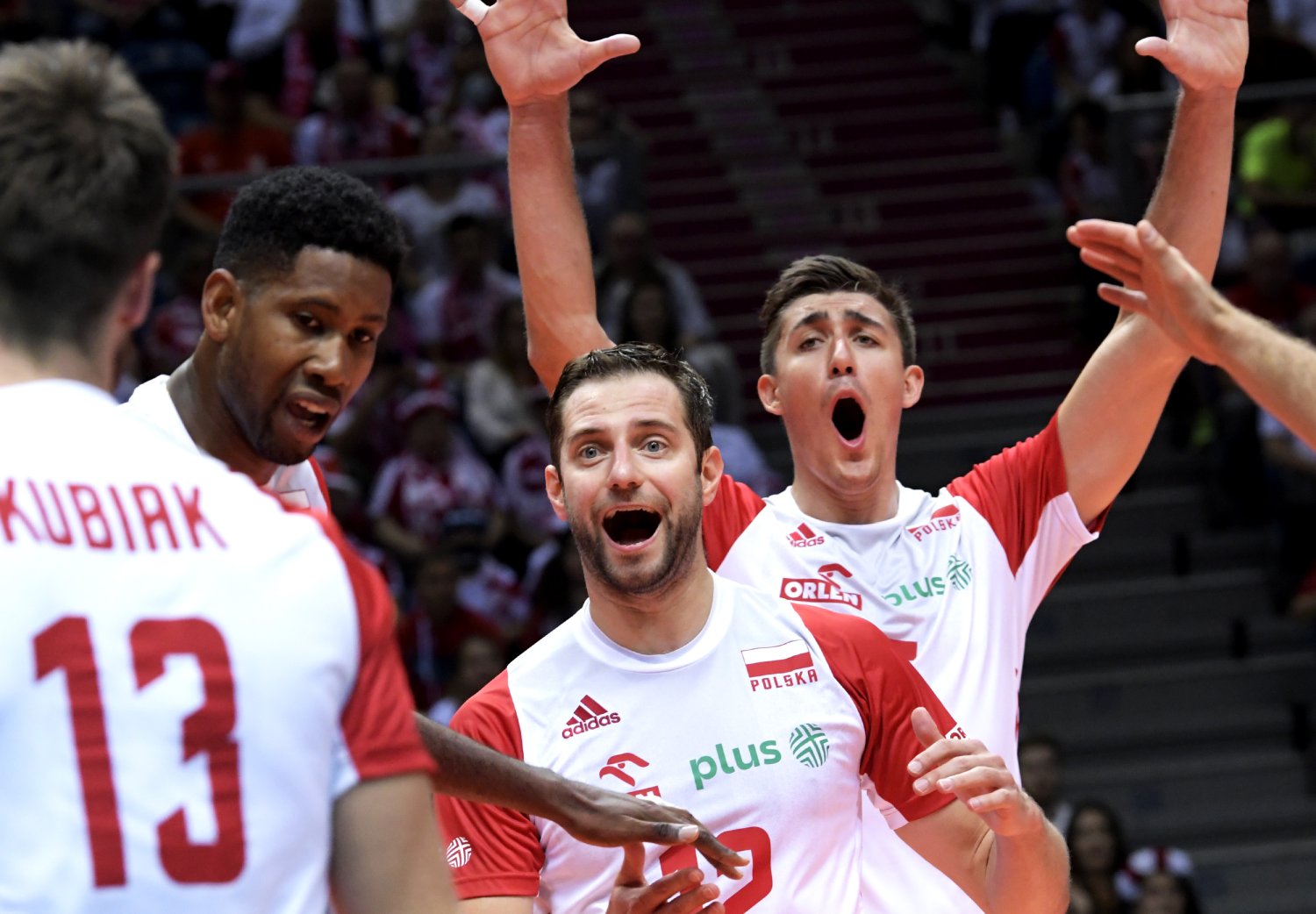 Biało-Czerwoni prowadzą w grupie A i są o krok od wygrania zmagań w tejże