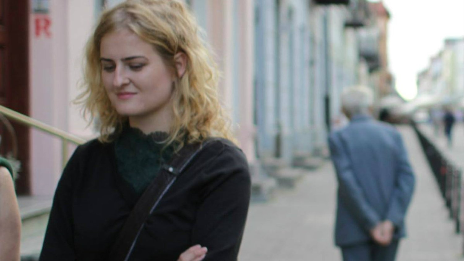 Wiktoria pracuje w telefonie zaufania. Zdradza nam między innymi, o czym mówią jej mężczyźni.