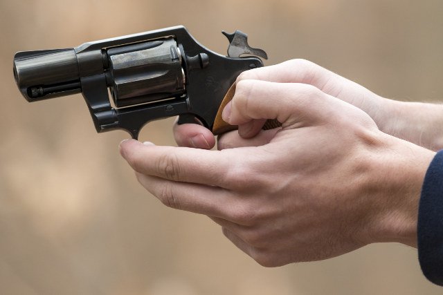 [url=http://shutr.bz/1g58DSA]Ruch Obywatelski Miłośników Broni chce, by praworządni obywatele mogli posiadać broń palną w celu ochrony miru domowego[/url]