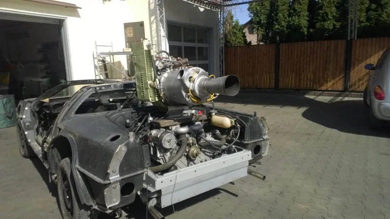 Delorean w trakcie odtwarzania.