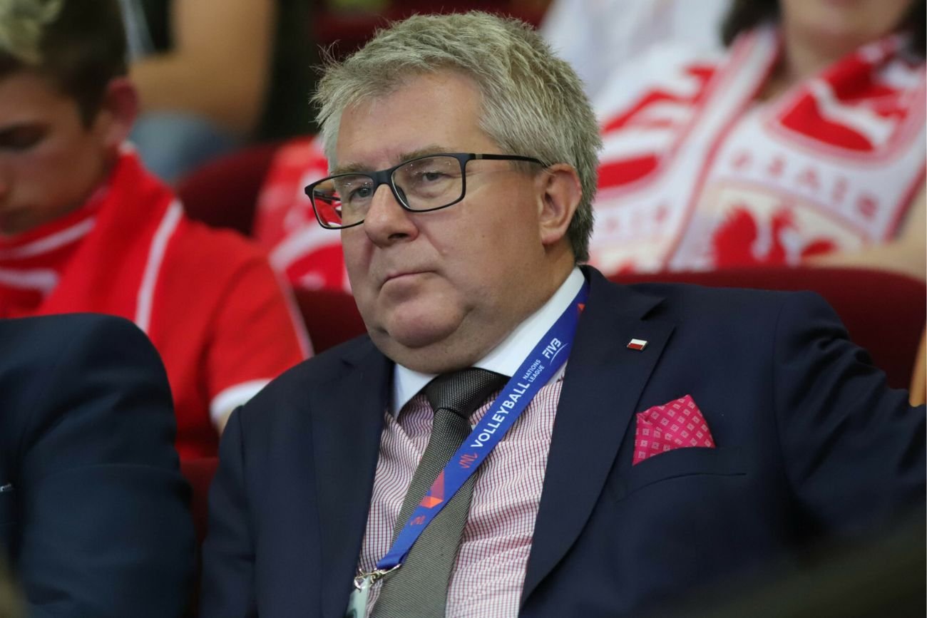 Ryszard Czarnecki podczas meczu siatkówki.