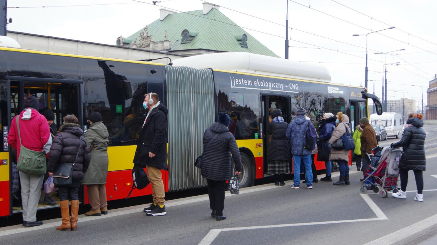 Czy będzie obowiązek noszenia maseczek w miejscach publicznych?