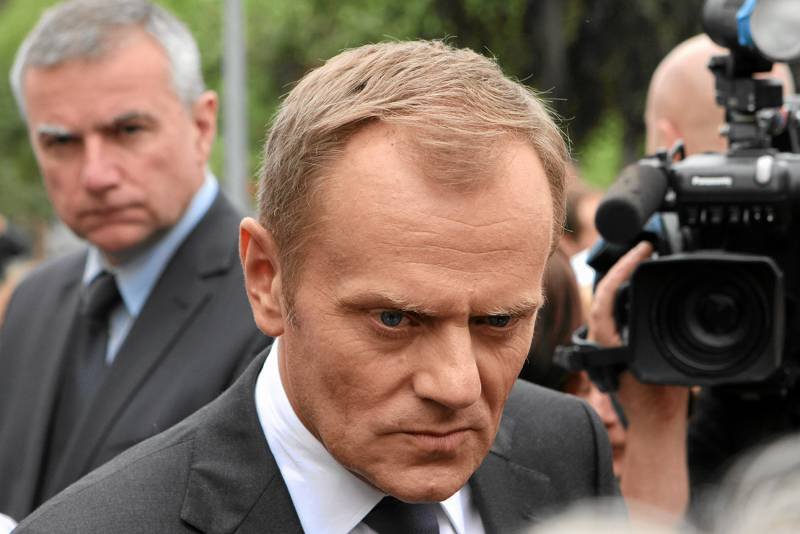 Paweł Graś jest cieniem swojego szefa, Donalda Tuska. Przez to brakuje mu czasu na kontakty z dziennikarzami.