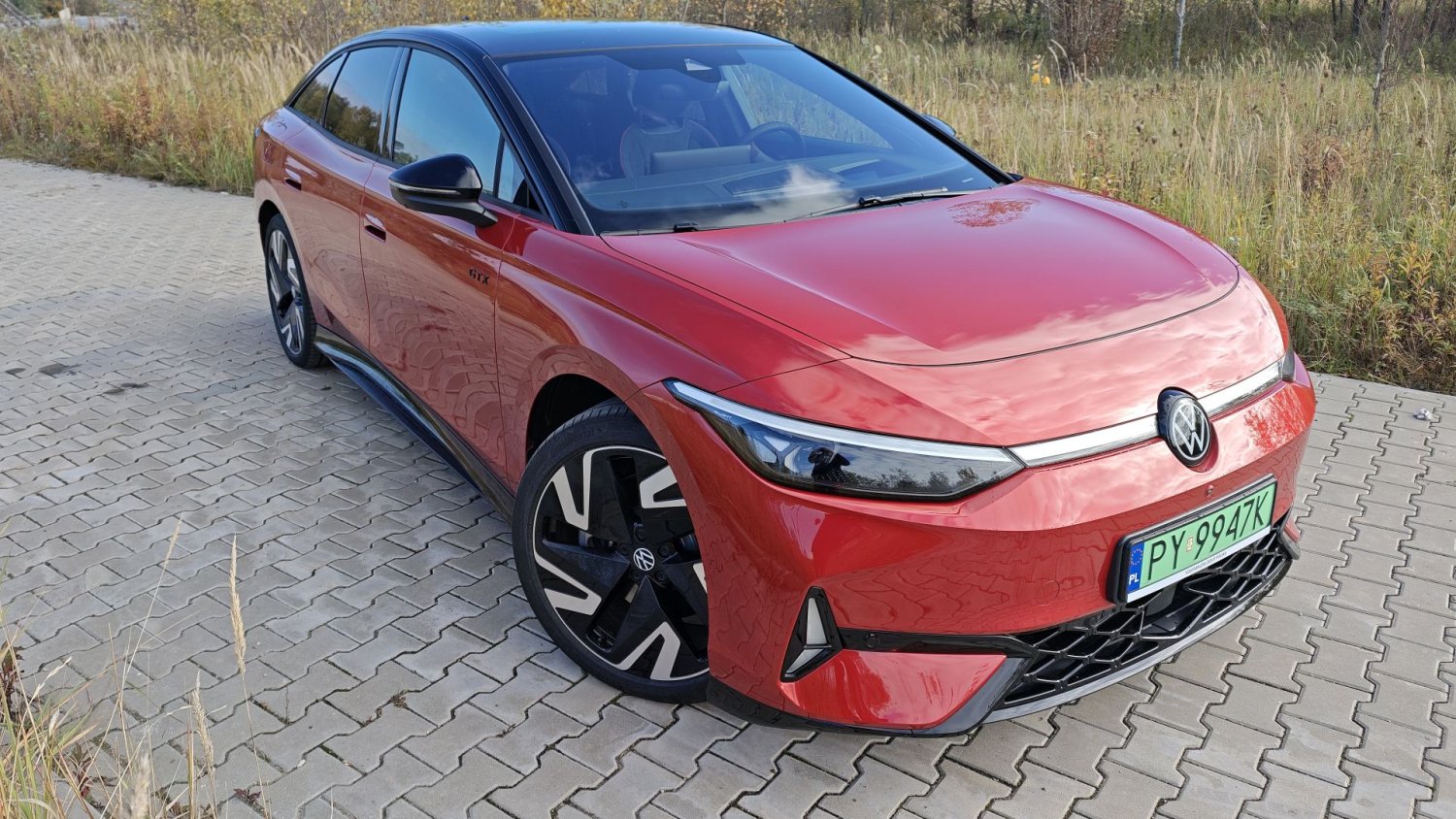 Jeździłem "Passatem na prąd" w wersji GTX. To niemieckie połączenie krążownika i pendolino