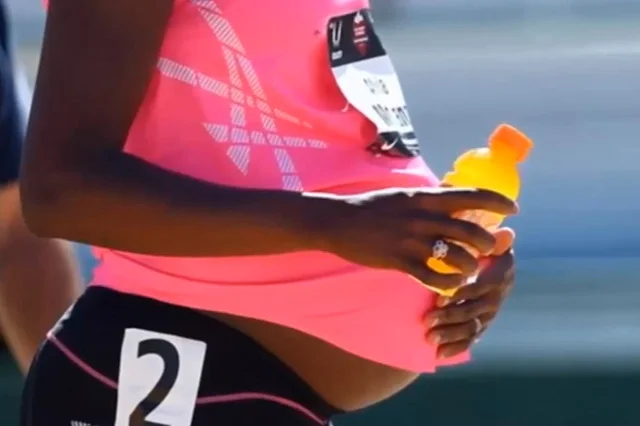 Alysia Montano przebiegła 800 metrów, będąc w 8. miesiącu ciąży