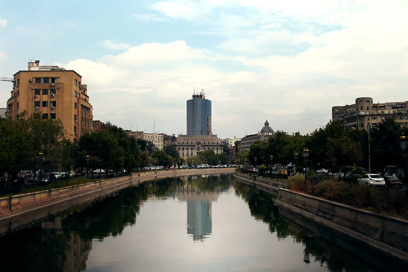Stolica Rumunii to specyficzne miasto.